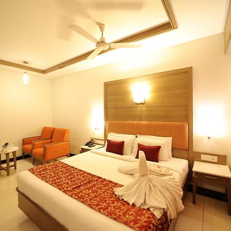 Clinton Park Inn Velankanni Exterior photo