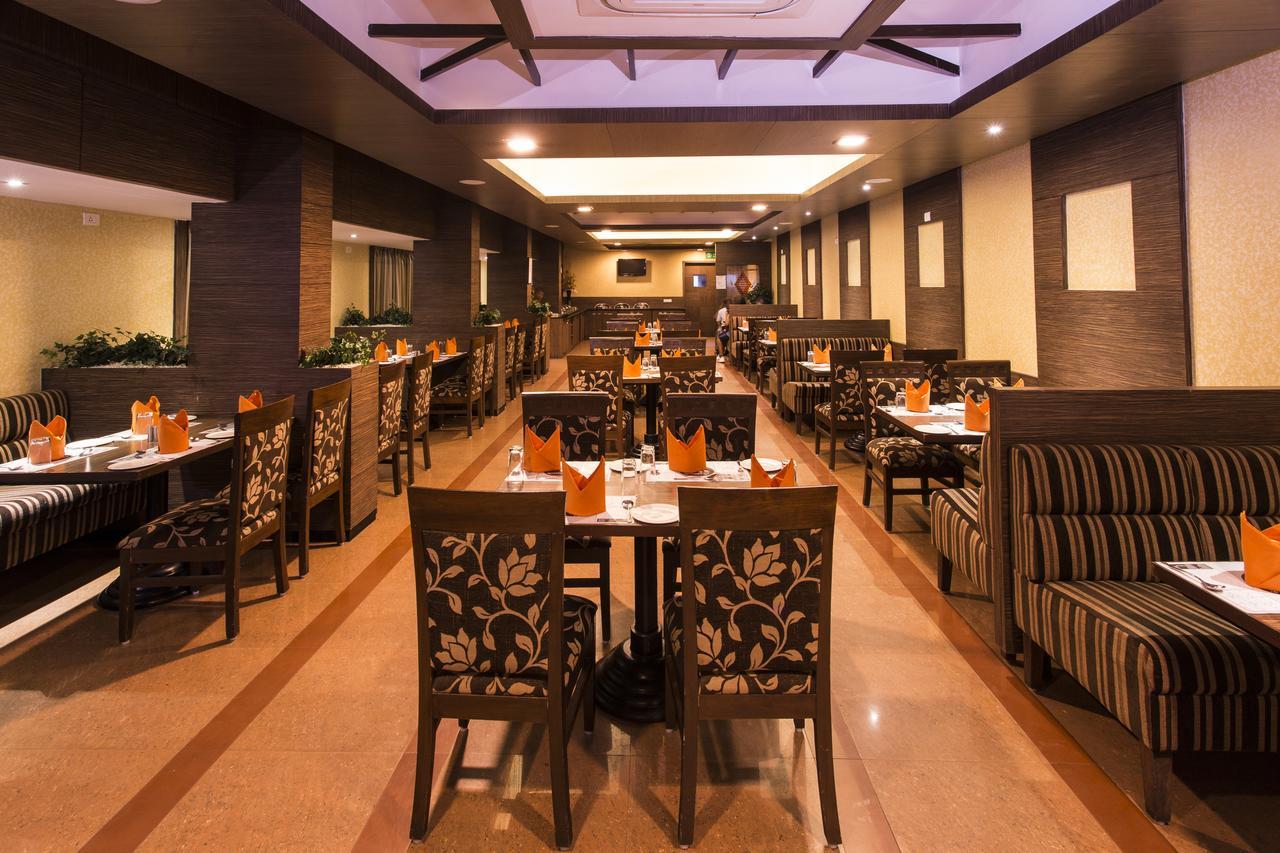 Clinton Park Inn Velankanni Exterior photo